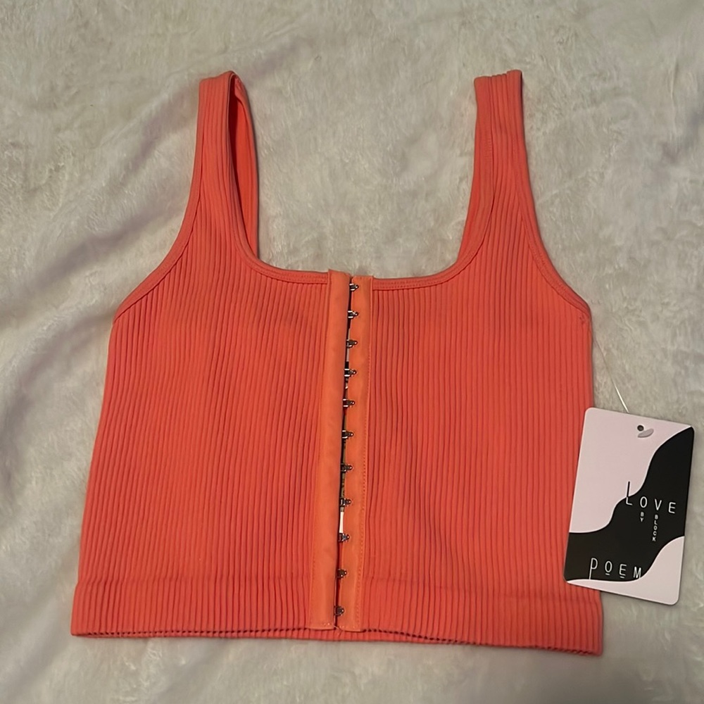 Orange crop top! 🧡